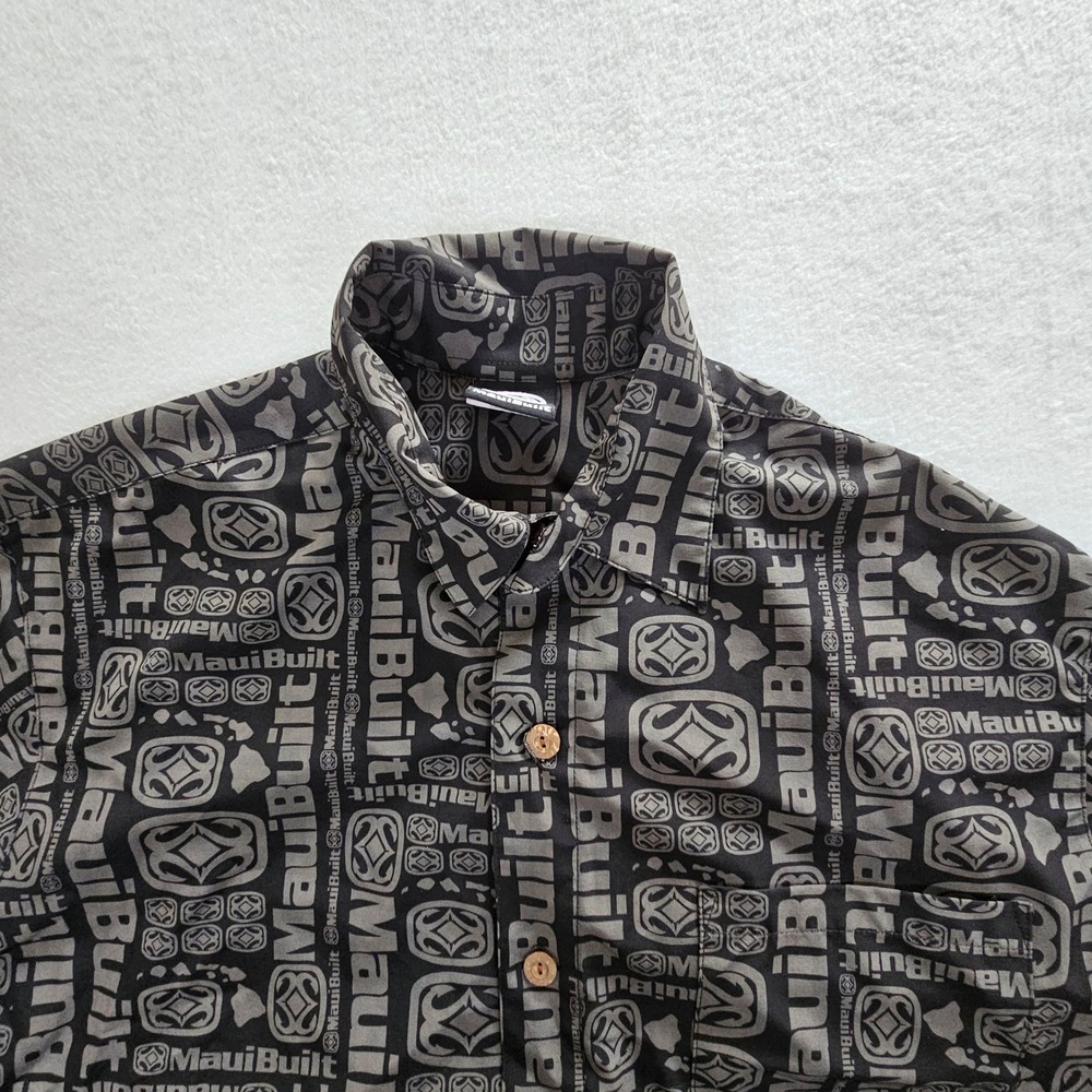 Maui Built Mens Medium Black Grey Logo Print Microfiber Button Down Shirt Hawaii